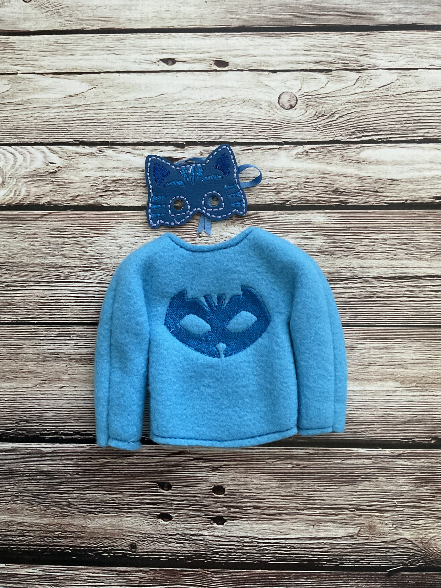 (171) Holiday Elf/Doll Sweater Blue Boy Cat with mask