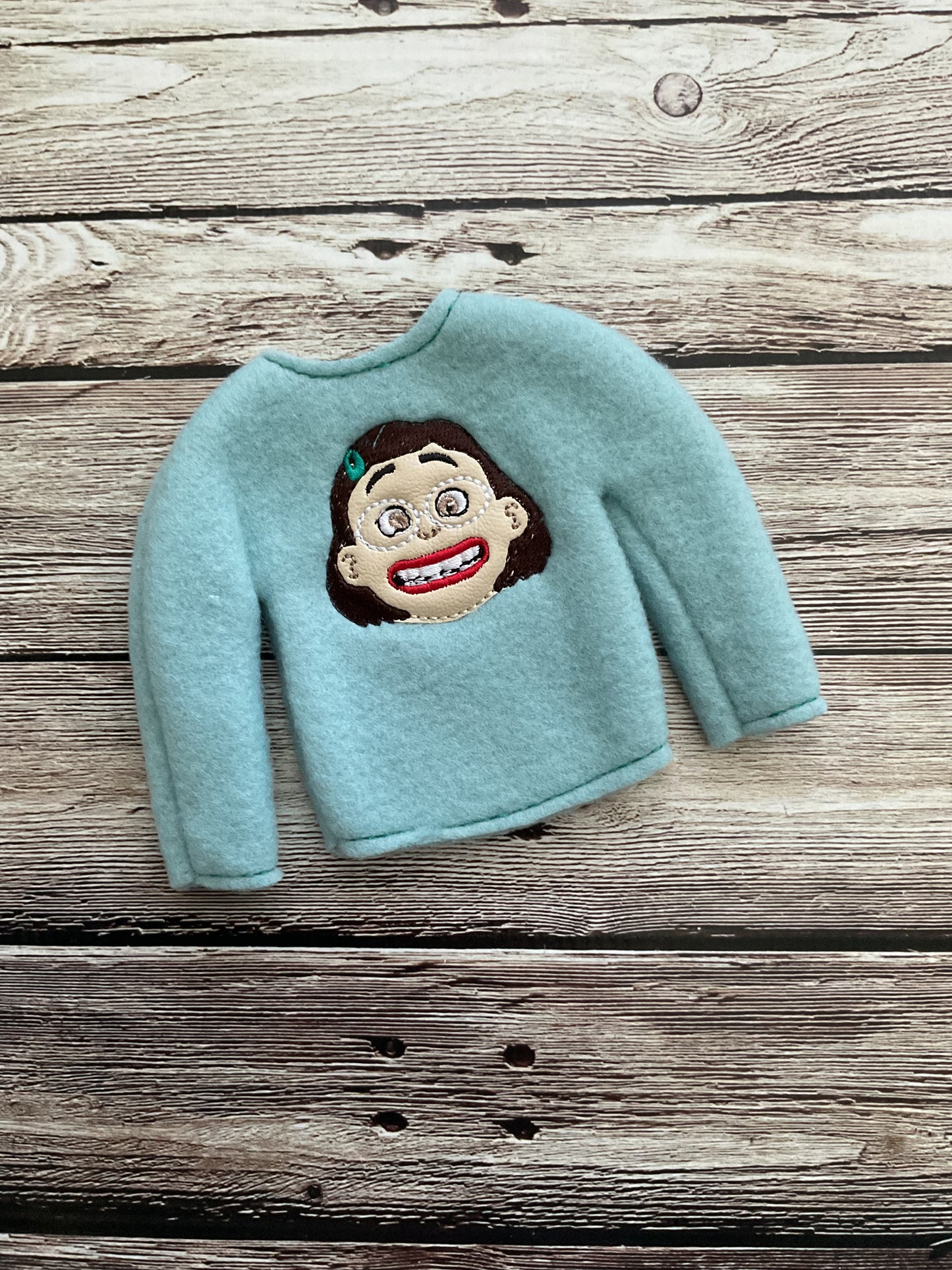 (199) Holiday Elf/Doll Sweater Red Lip Girl
