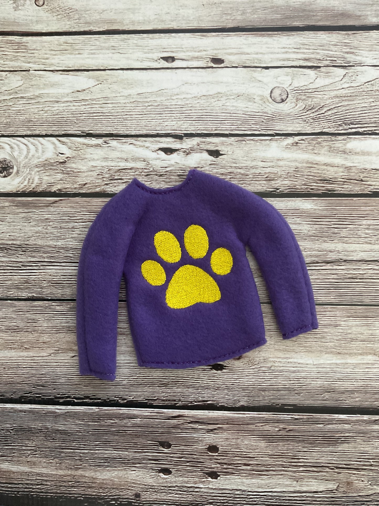 (163) Holiday Elf/Doll Sweater Paw Print