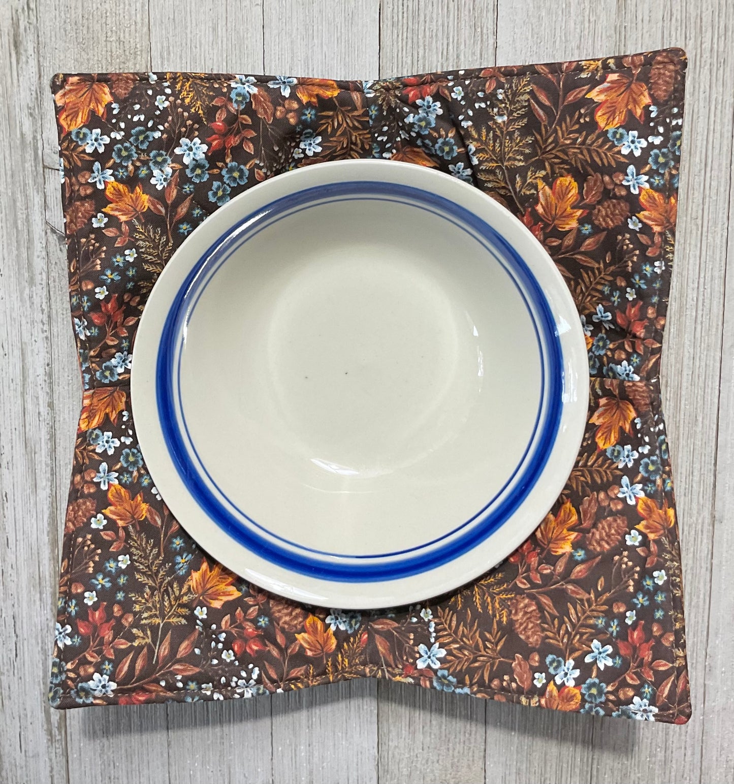 Microwave Bowl Potholder - Dark Brown Fall Leaves