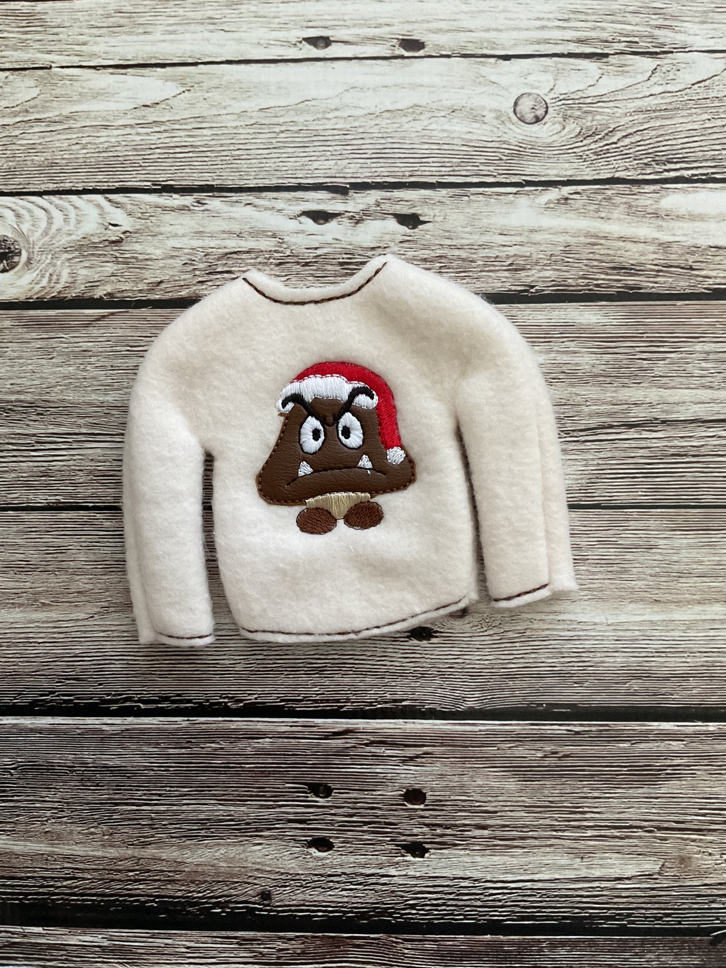 (193) Holiday Elf/Doll Sweater Brown Santa Mushroom