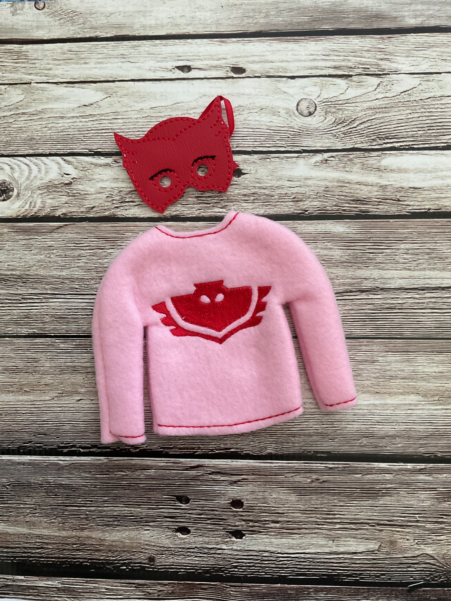 (173) Holiday Elf/Doll Sweater Red Owl Girl with mask
