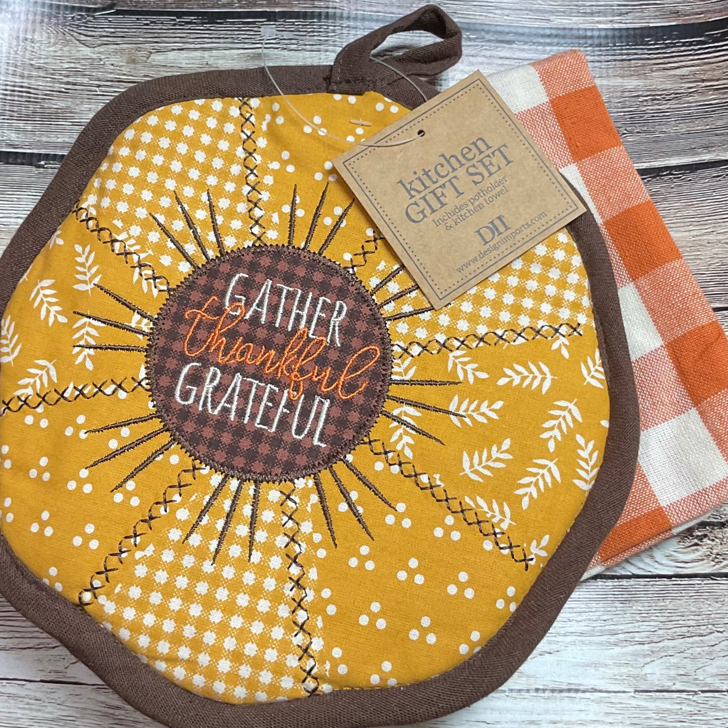 Decorative Oven Mitts with Towel and/or Spatula